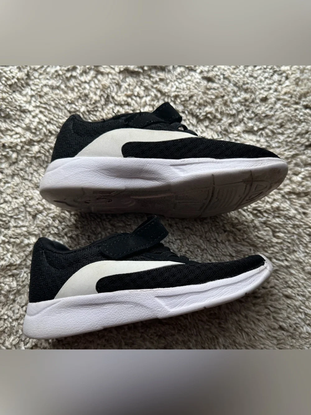 Toddler Black & White Athletic Sneakers Velcro Closure Size 8